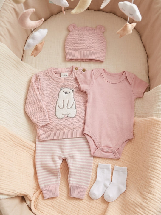 Set Primera Muda para Bebé Niña – Diseño Osa Rosado en Hilo de Algodón