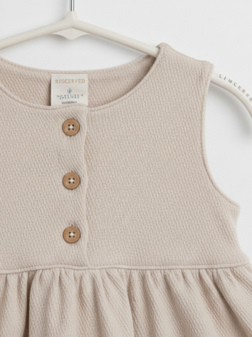 Vestido Niña Playero – Frescura y Estilo Beige